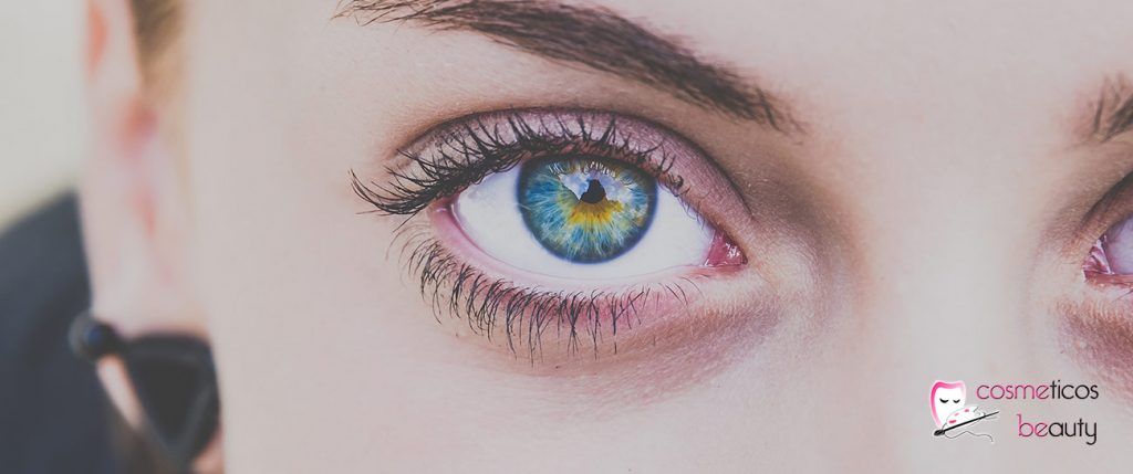 contorno de ojos